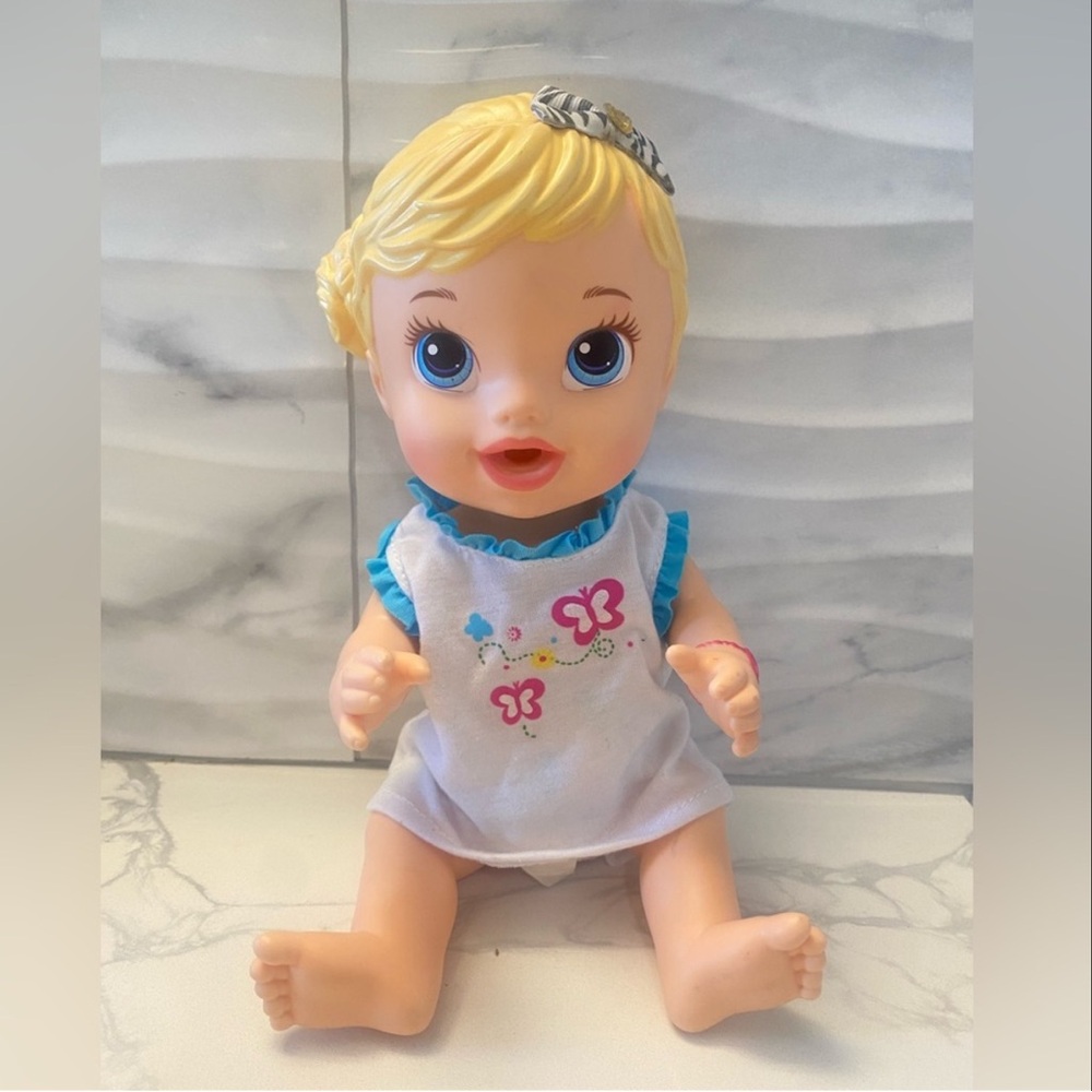 Six in good condition baby alive dolls, pick your own doll,